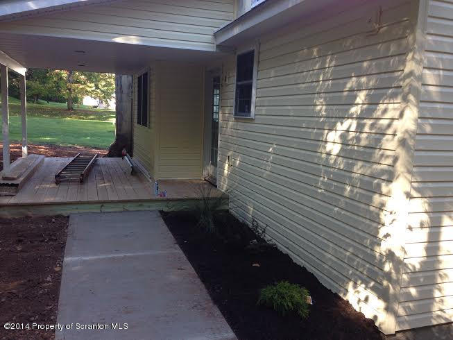 19 Sunset Road Moscow, PA 18444 - Photo 28 of 33 Gallery Image 28