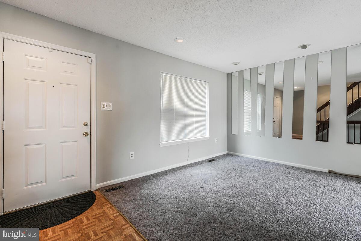 793 St Michaels Drive Bowie, MD 20721 - Photo 3 of 23