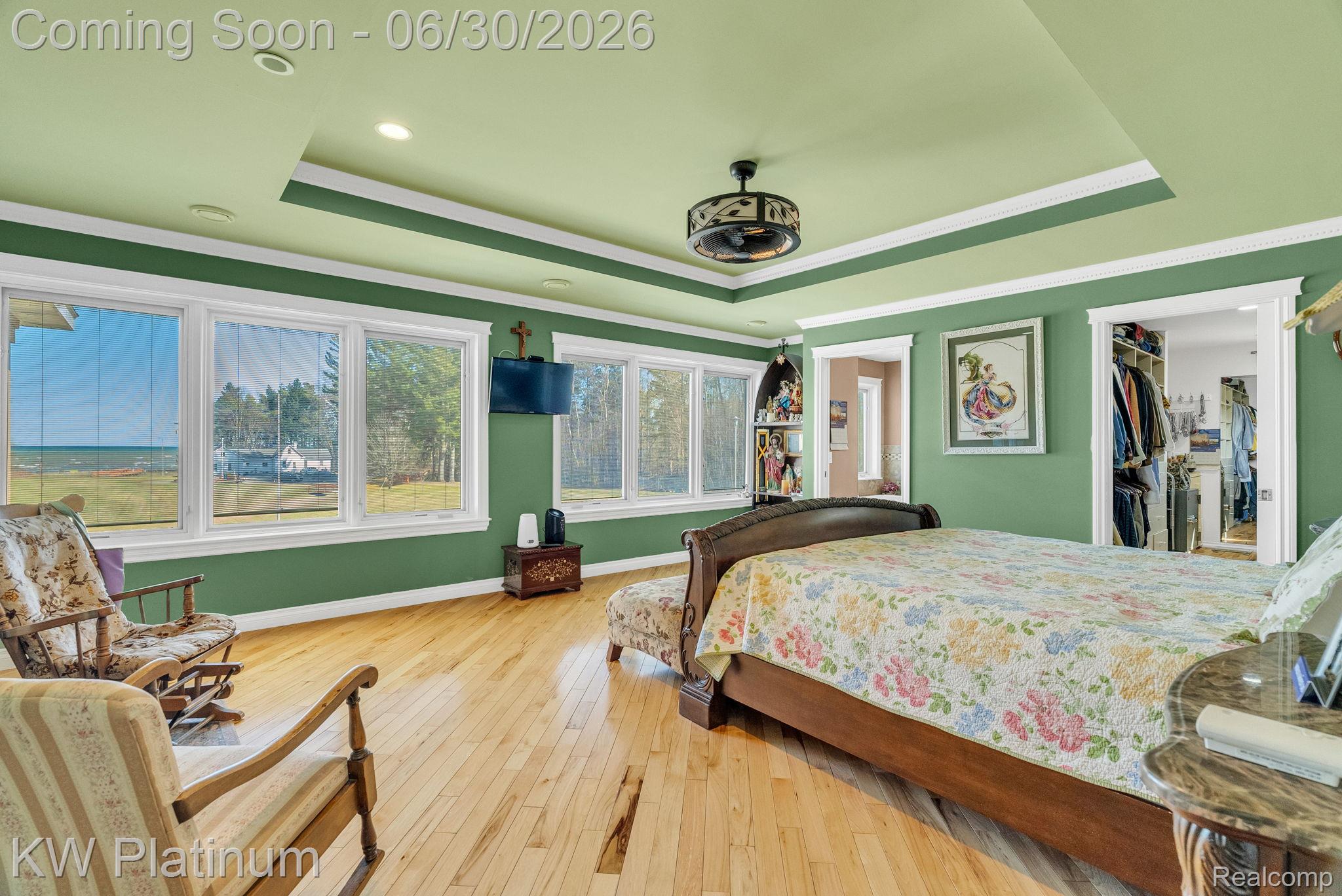2235 South Lake Shore Road Harbor Beach, MI 48441 - Photo 31 of 99 Expansive room with wood-finish flooring and a tray ceiling