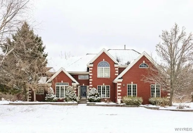 $825,000 | 9688 Carmelo Court, Clarence, NY 14032