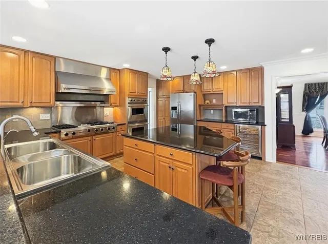 $825,000 | 9688 Carmelo Court, Clarence, NY 14032