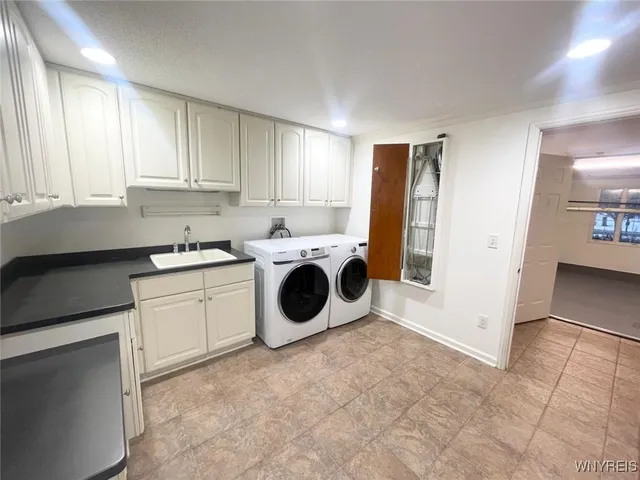 $825,000 | 9688 Carmelo Court, Clarence, NY 14032