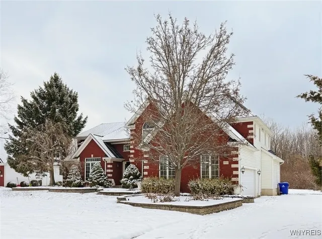 $825,000 | 9688 Carmelo Court, Clarence, NY 14032