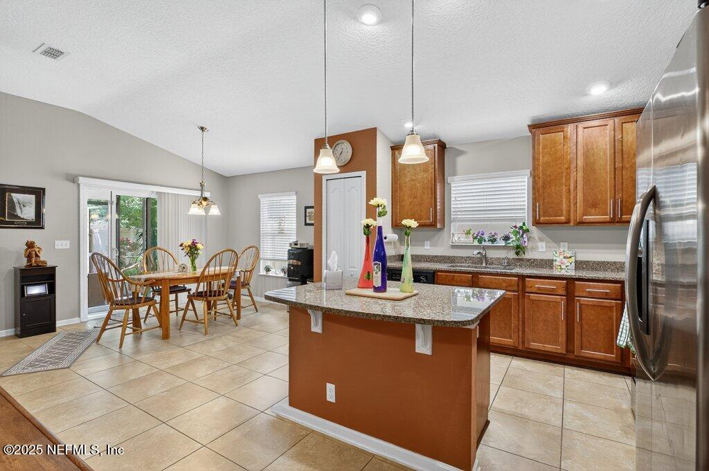 96060 Yellowtail Court Yulee, FL 32097 - Photo 16 of 55 Kitchen