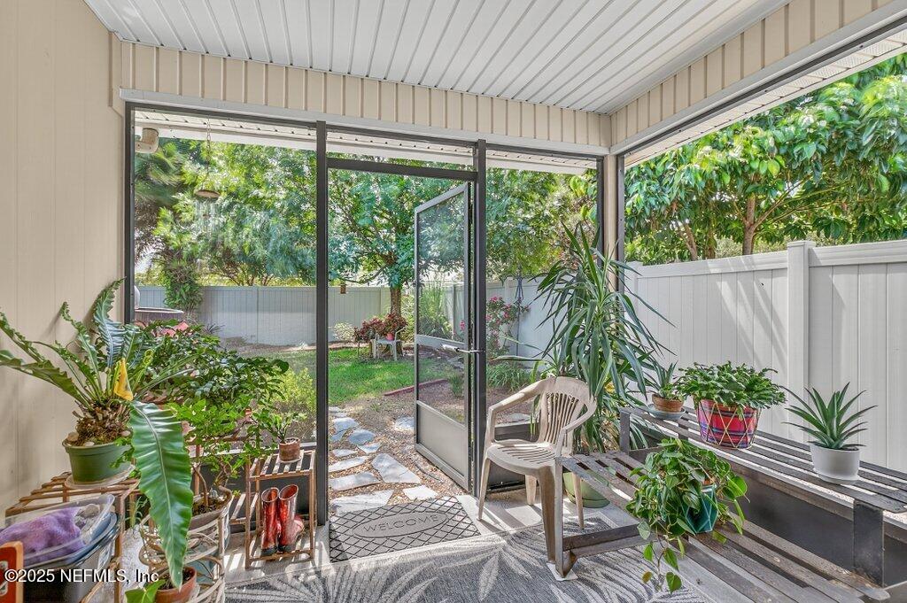 96060 Yellowtail Court Yulee, FL 32097 - Photo 5 of 55 Screened Patio