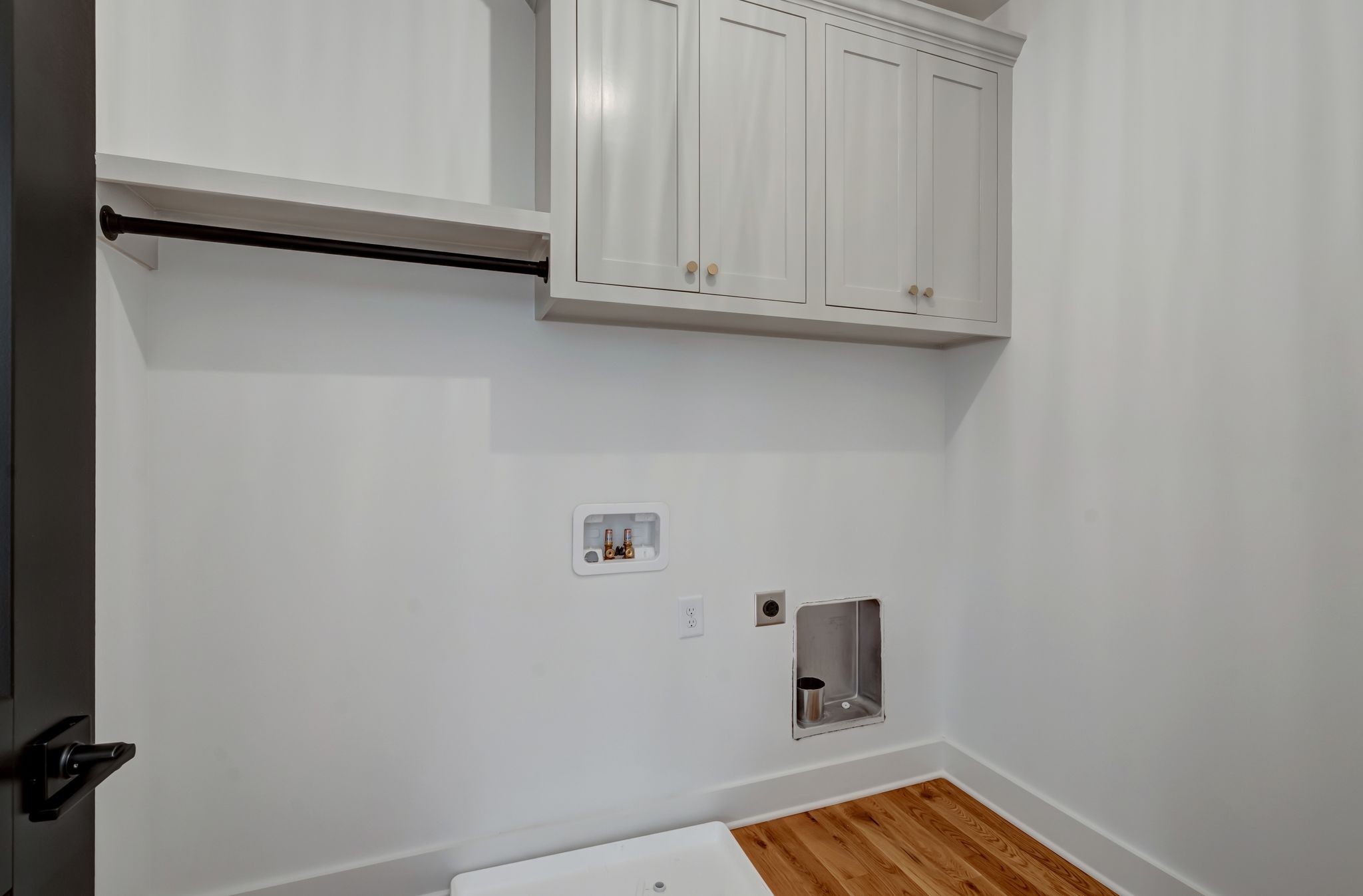 1826 Cephas Street Nashville, TN 37208 - Photo 26 of 35 a view of room with hardwood floor