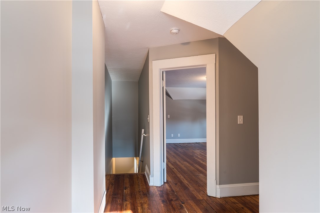 2970 Edgehill Road Cleveland Heights, OH 44118 - Photo 29 of 36 Gallery Image 29