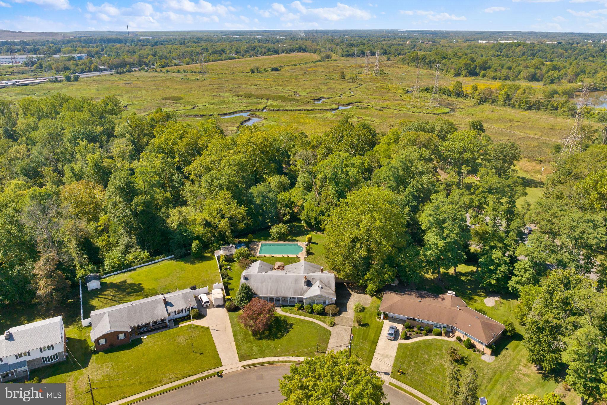 28 Wedge Drive Hamilton, NJ 08610 - Photo 3 of 55
