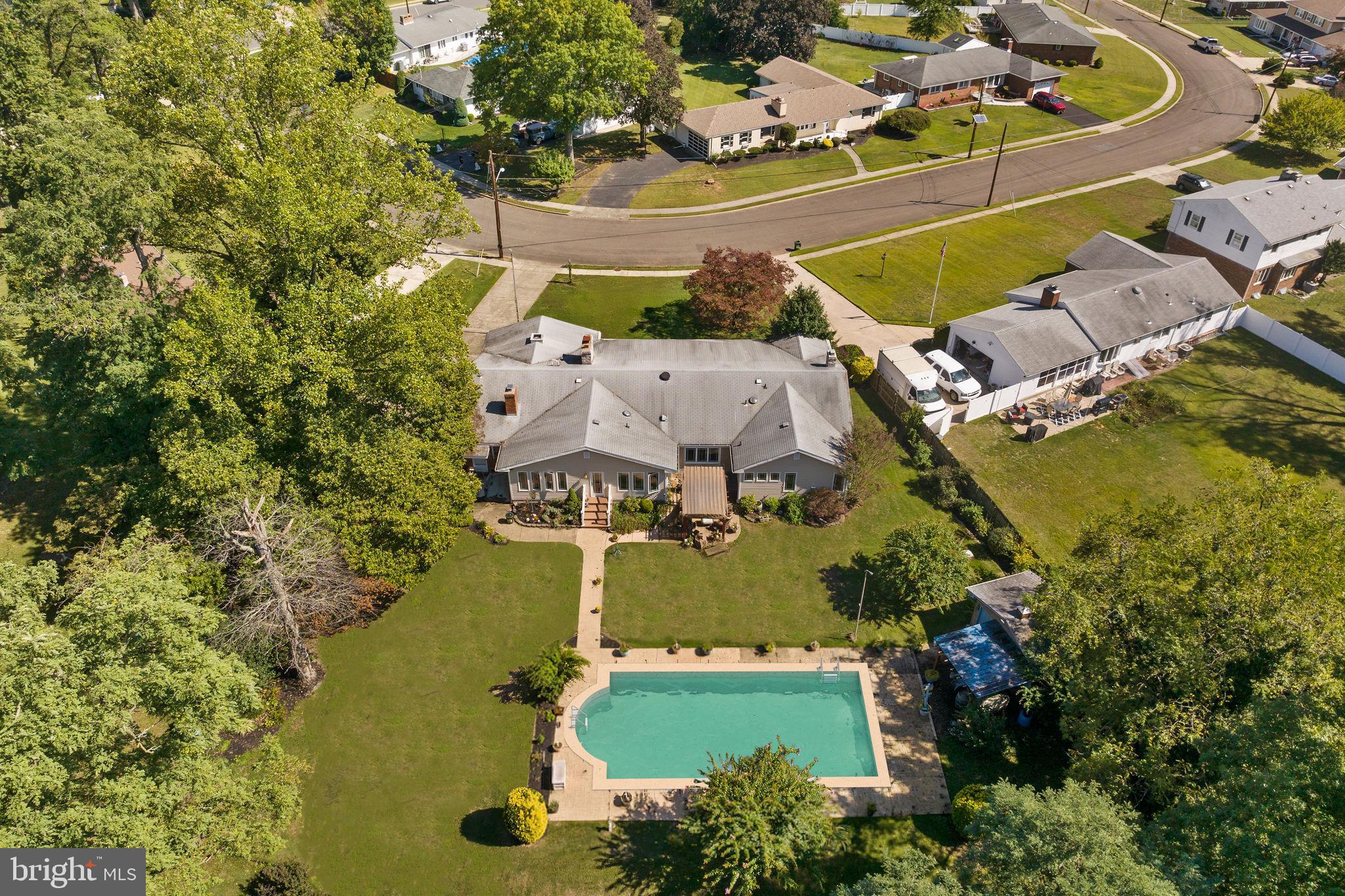 28 Wedge Drive Hamilton, NJ 08610 - Photo 45 of 55