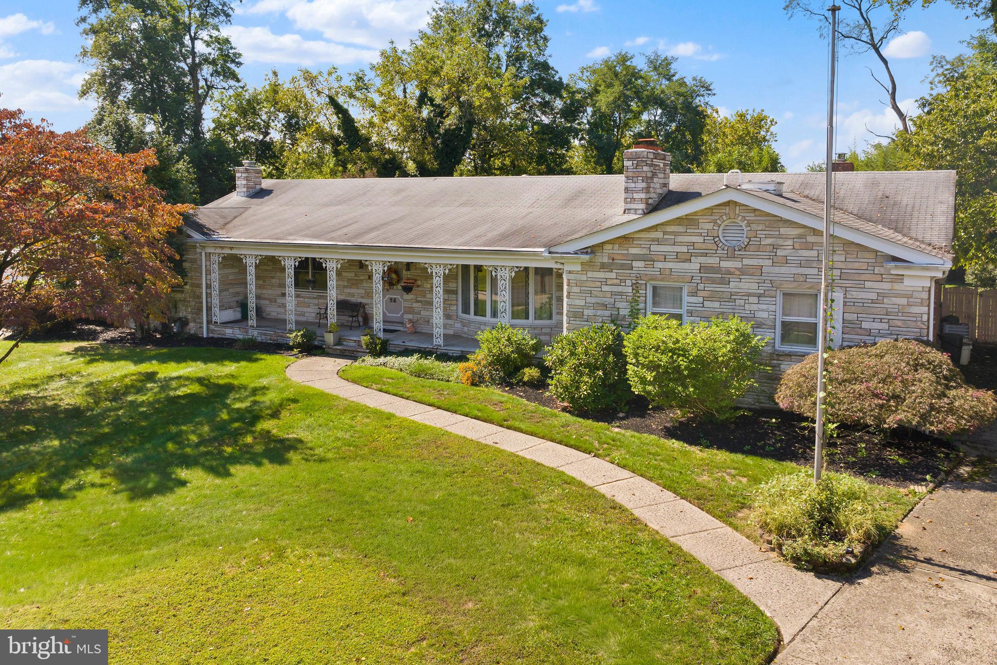 28 Wedge Drive Hamilton, NJ 08610 - Photo 5 of 55