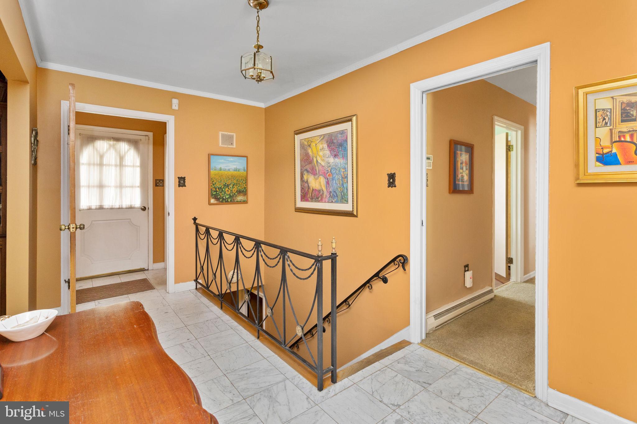 28 Wedge Drive Hamilton, NJ 08610 - Photo 10 of 55