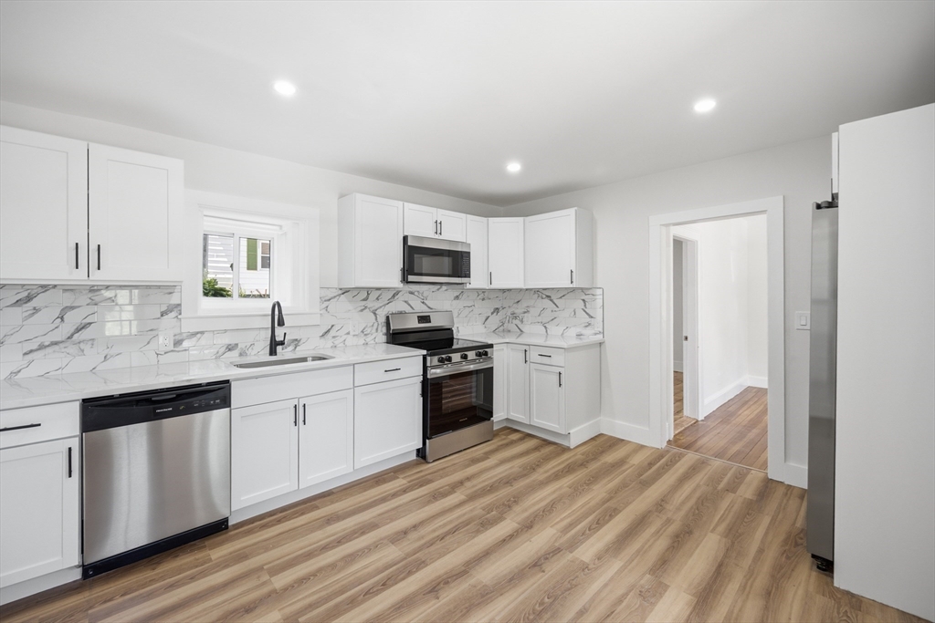 323 Spring Street Winchendon, MA 01475 - Photo 6 of 39