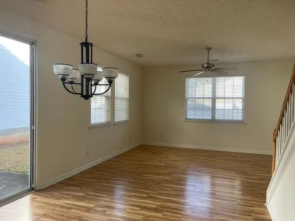 $2,095 | 264 Windcroft Circle Northwest, Acworth, GA 30101