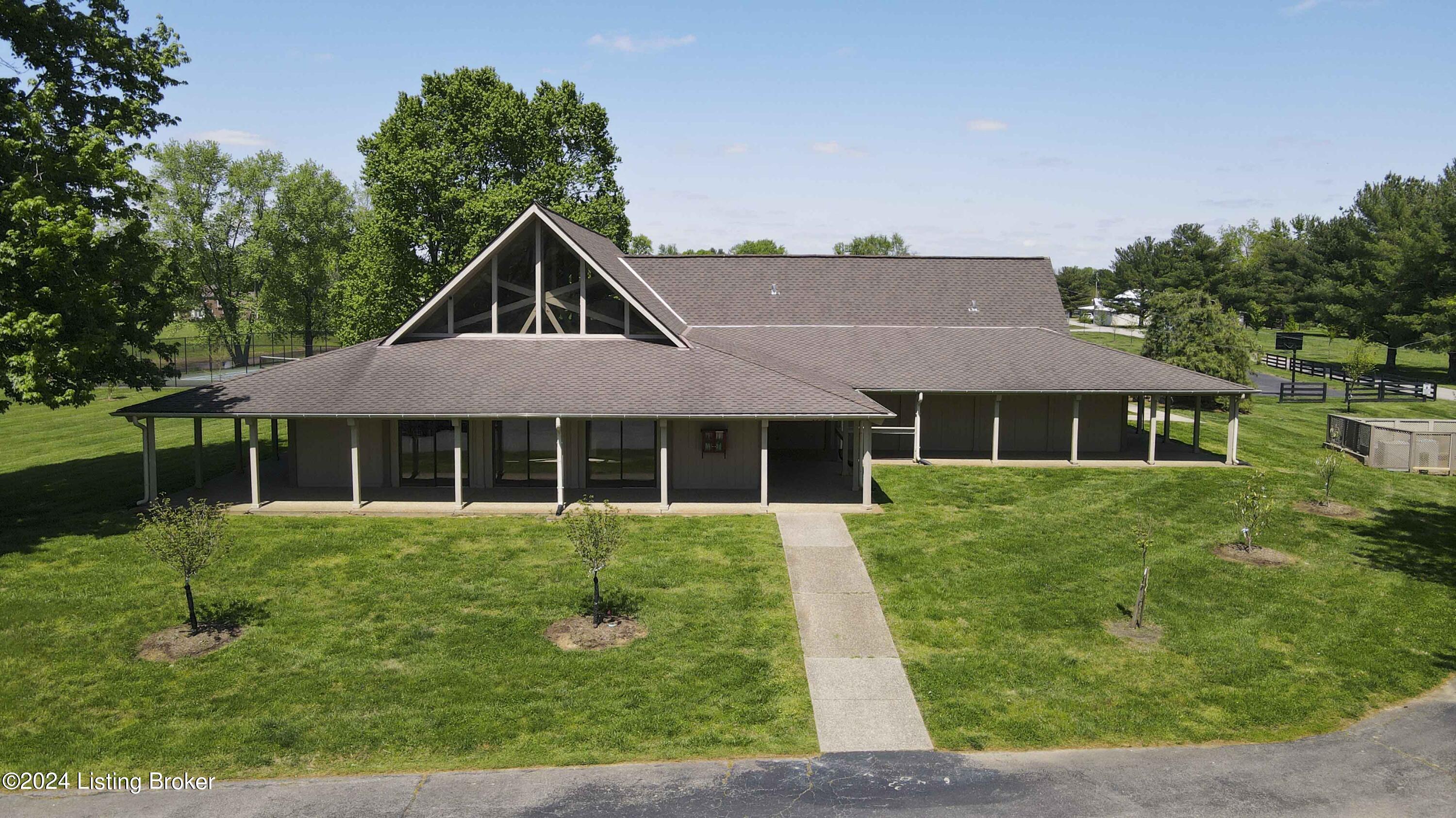 1911 Landing Road Prospect, KY 40059 - Photo 26 of 35 dji_fly_20230424_144158_56_1682361771259
