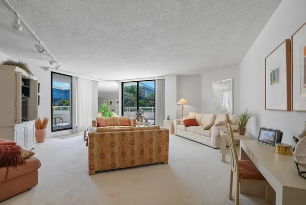$665,000 | 176 Helios Drive, Unit 102, Jupiter, FL 33477