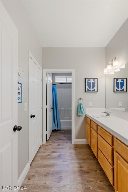 101 Parker Ranch Drive Henderson, NV 89012 - Photo 42 of 50 Upstairs Bathroom