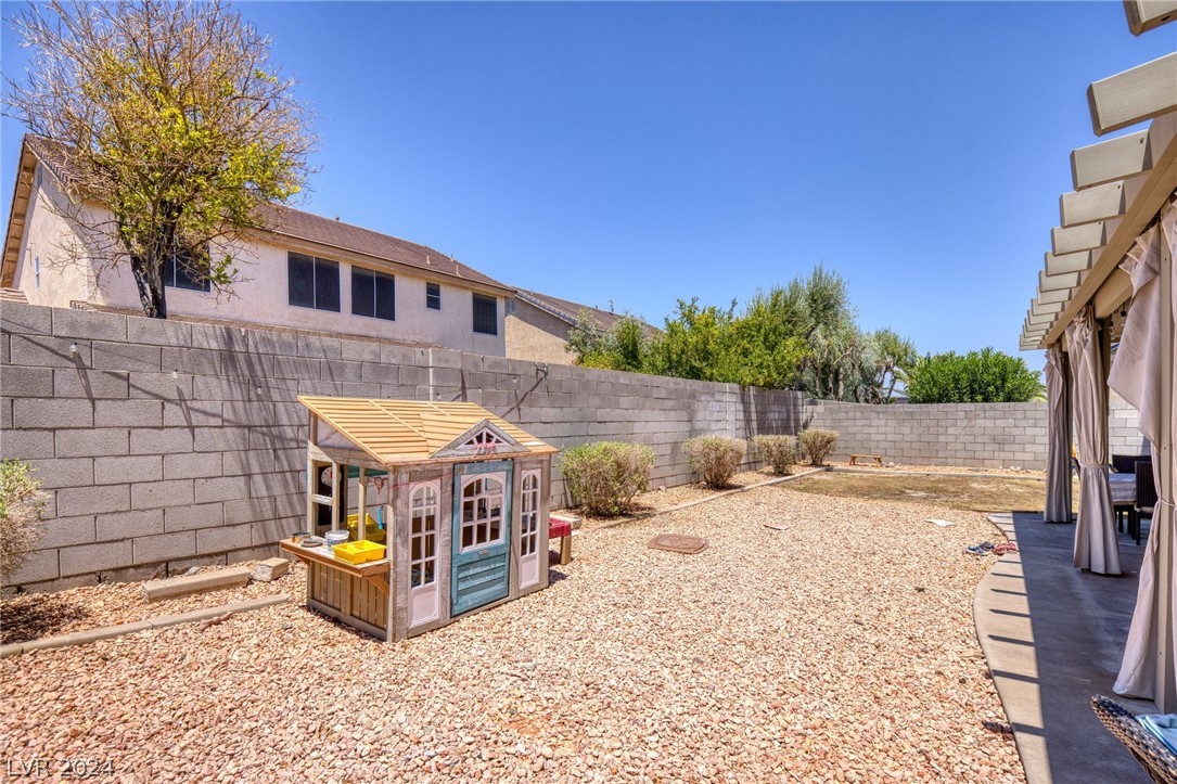 101 Parker Ranch Drive Henderson, NV 89012 - Photo 46 of 50 Backyard