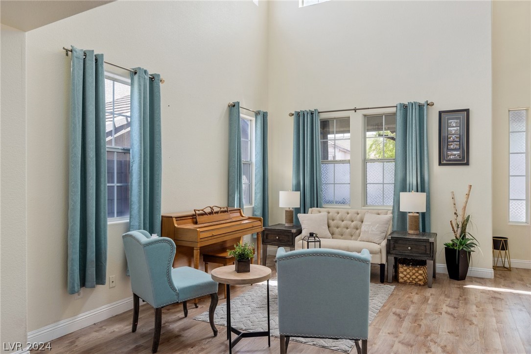 101 Parker Ranch Drive Henderson, NV 89012 - Photo 7 of 50 Formal Living Room