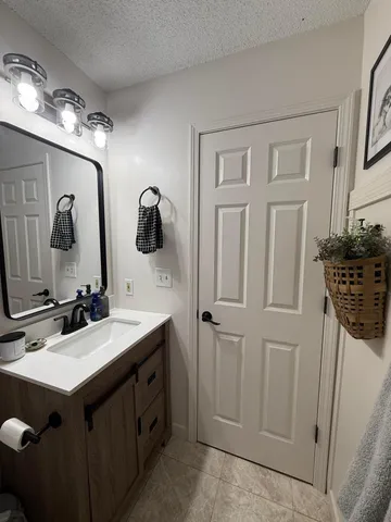 $295,000 | 208 Holly Lane, Janesville, MN 56048