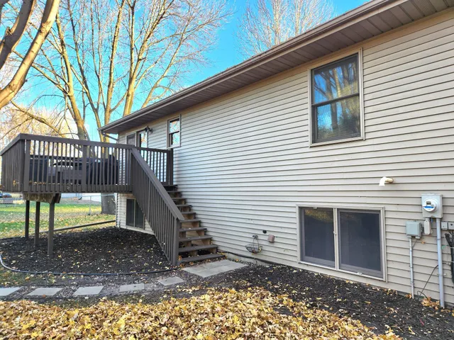 $295,000 | 208 Holly Lane, Janesville, MN 56048
