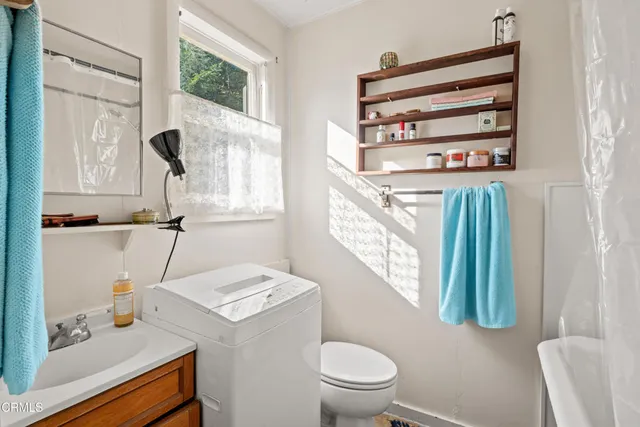 $1,150,000 | 10250 Nichols Lane, Mendocino, CA 95460