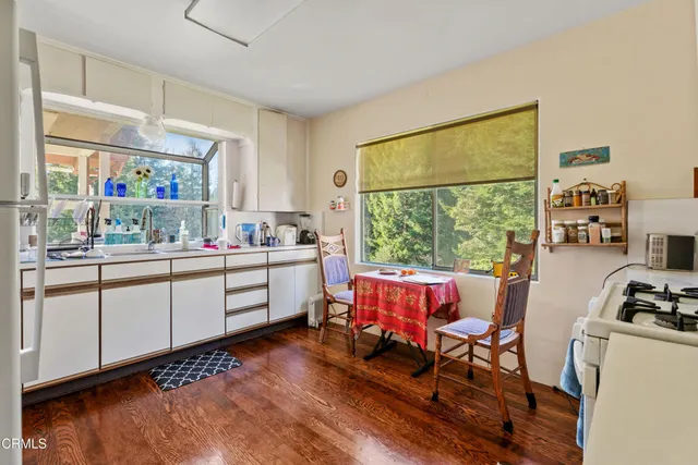 $1,150,000 | 10250 Nichols Lane, Mendocino, CA 95460