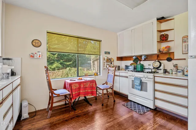 $1,150,000 | 10250 Nichols Lane, Mendocino, CA 95460