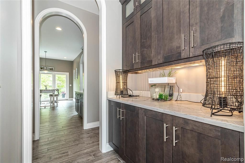 35265 Curtis Road Livonia, MI 48152 - Photo 20 of 52 Gallery Image 20