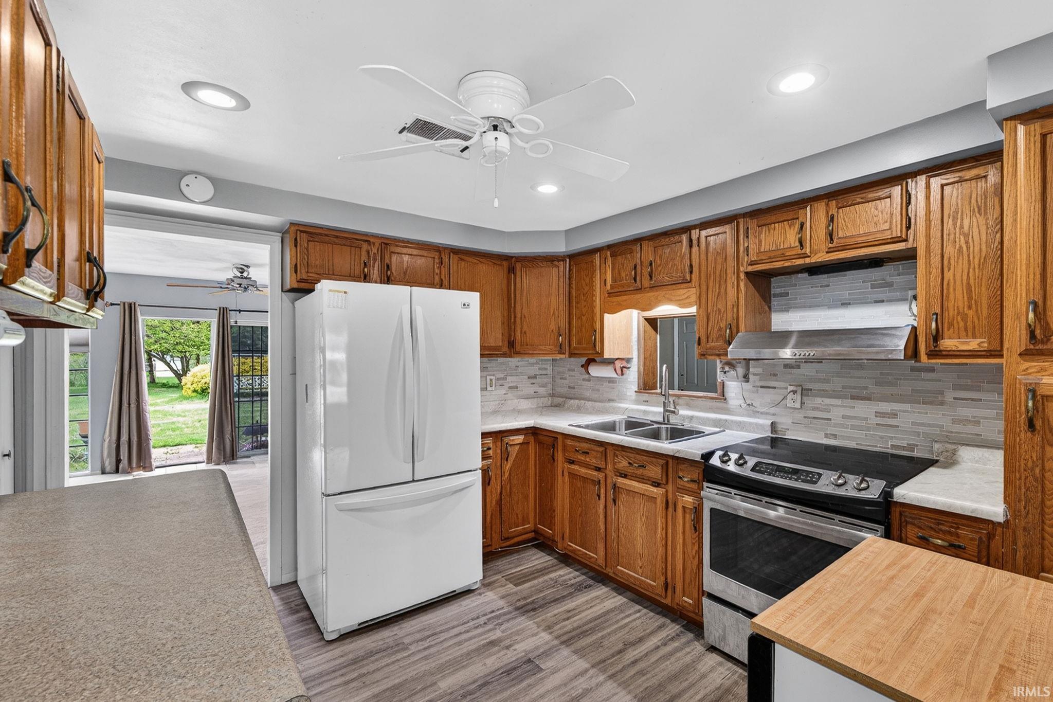 52425 Filbert Road Granger, IN 46530 - Photo 7 of 25 Gallery Image 7