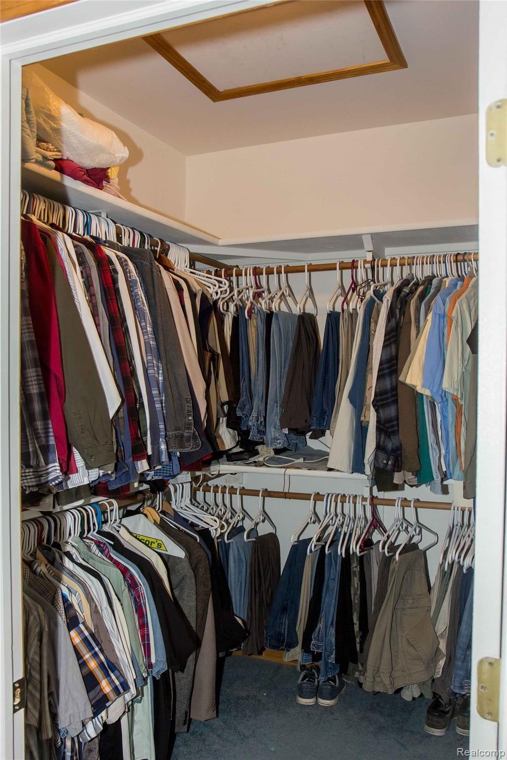 5600 West Coon Lake Road Howell, MI 48843 - Photo 11 of 22 mastercloset.jpg