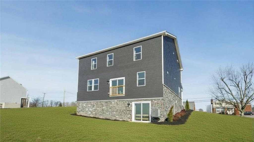1036 Lindsay Road Carnegie, PA 15106 - Photo 37 of 41
