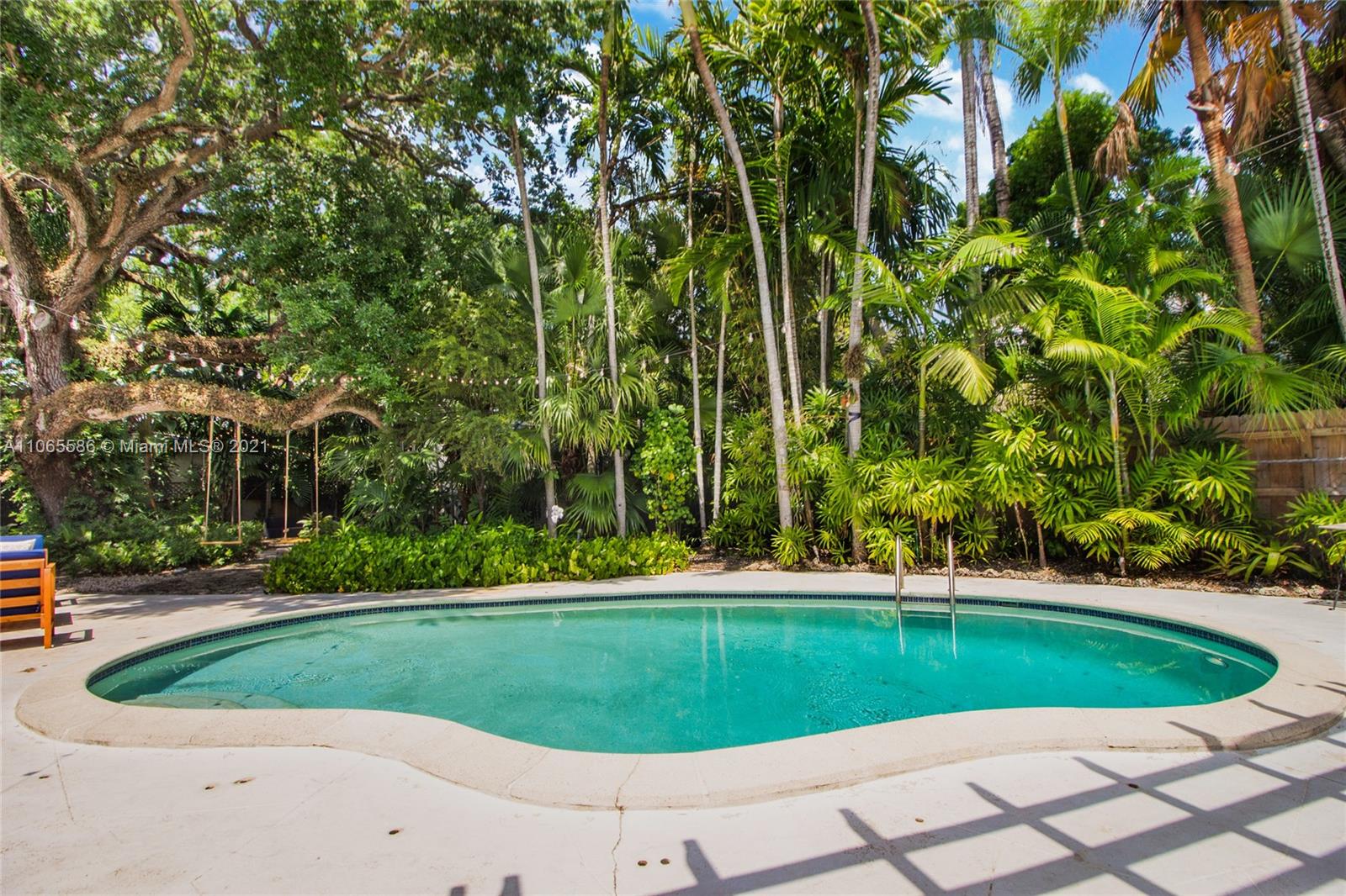 1701 Micanopy Avenue Miami, FL 33133 - Photo 29 of 40 a view of a golf course with plants