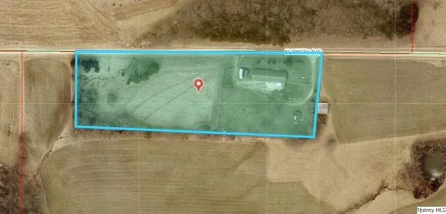 a close up of a shower