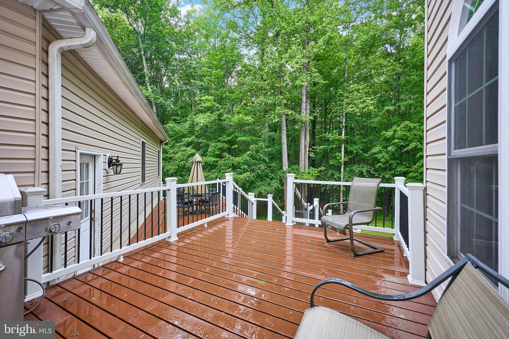 14431 Aden Road Nokesville, VA 20181 - Photo 31 of 38 Deck1