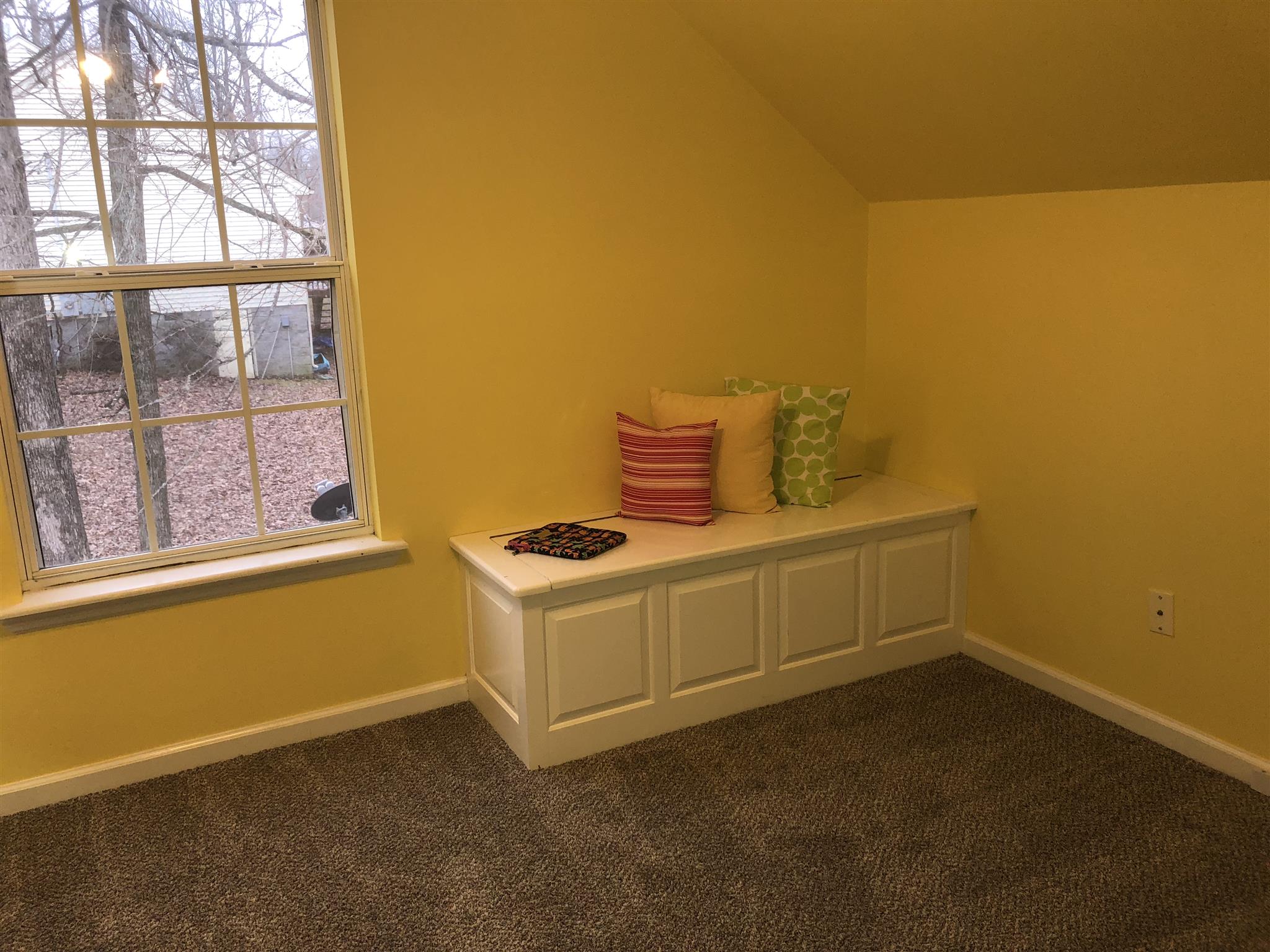 140 Gaskins Road Dickson, TN 37055 - Photo 25 of 27 a utility room with dryer and washer