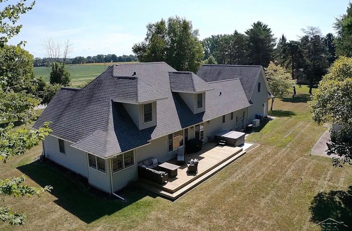 5605 North Shore Road Pinconning, MI 48650 - Photo 4 of 33
