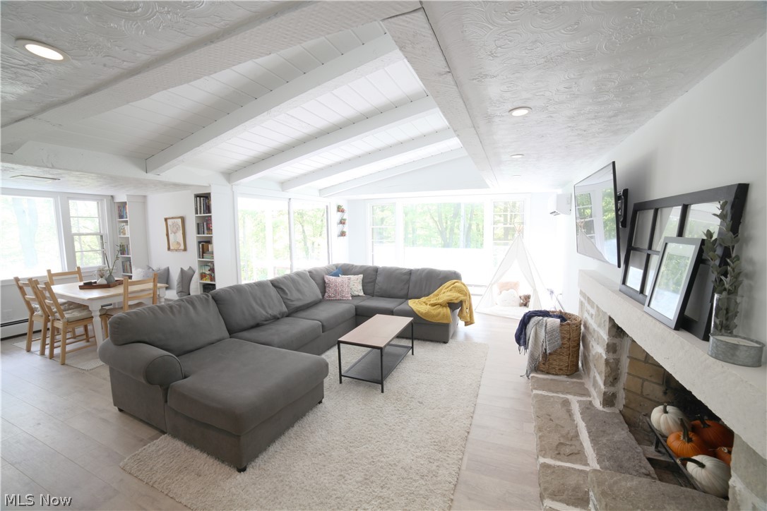 2750 River Road Willoughby, OH 44094 - Photo 2 of 29 Gallery Image 2