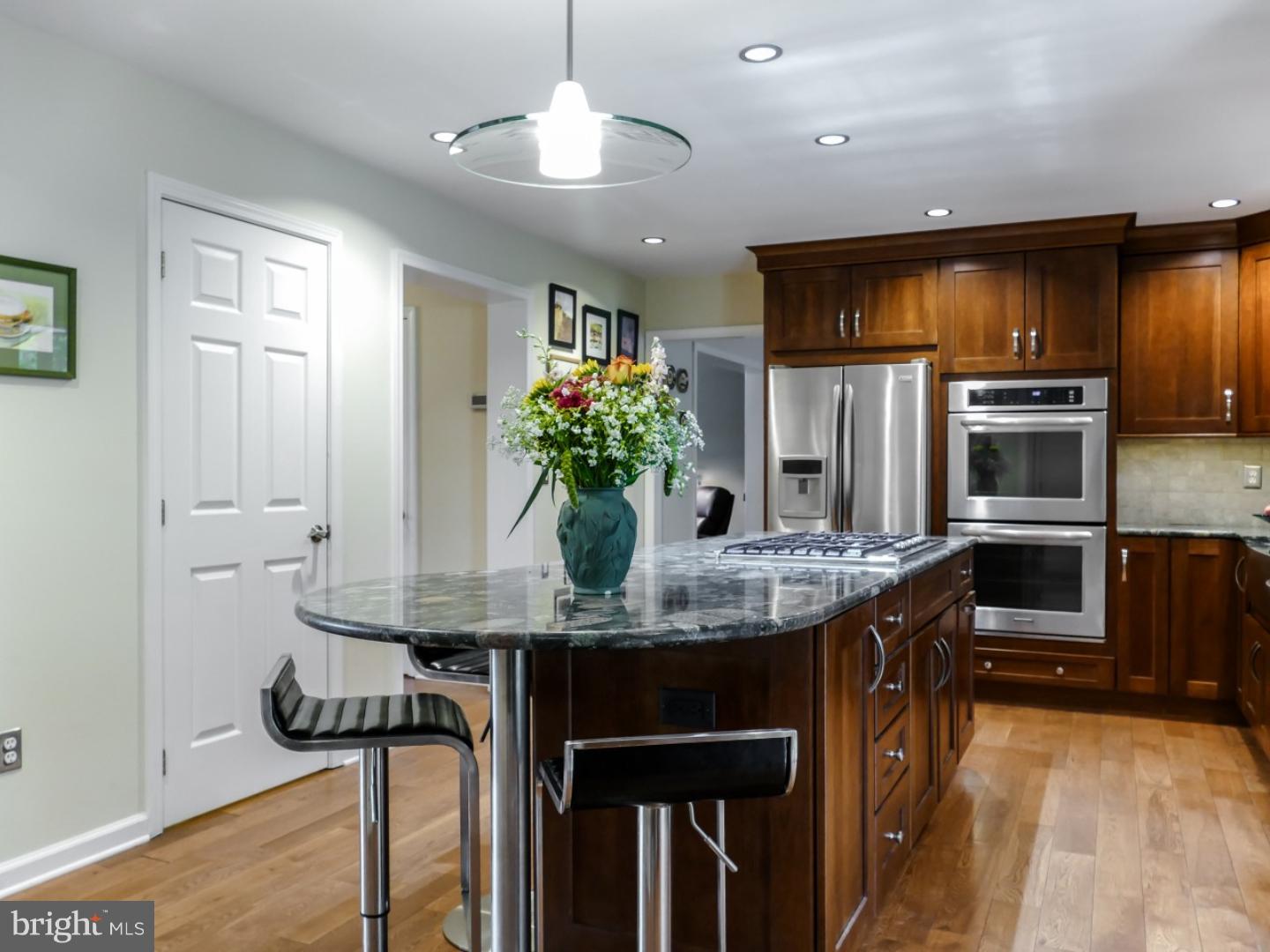 237 Woodland Road Newtown, PA 18940 - Photo 3 of 24