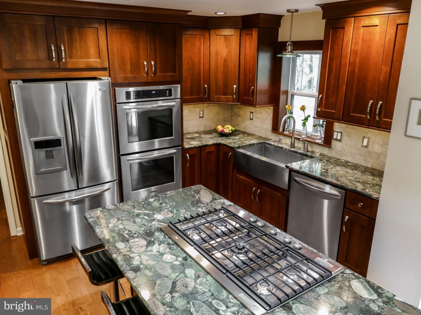237 Woodland Road Newtown, PA 18940 - Photo 4 of 24