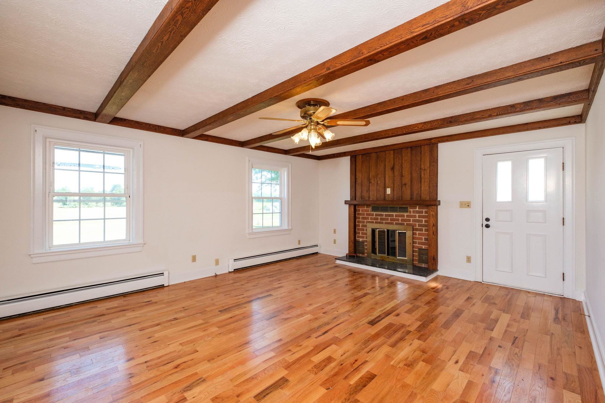 1370 Middlebrook Road Staunton, VA 24401 - Photo 9 of 58