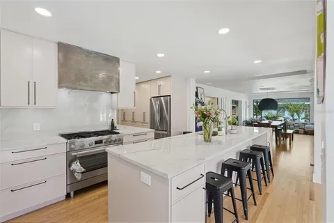 $2,175,000 | 1239 43rd Avenue North, St. Petersburg, FL 33703