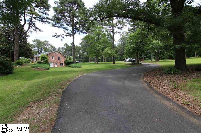 128 Pineforest Road Spartanburg, SC 29303 - Photo 2 of 22 Gallery Image 2