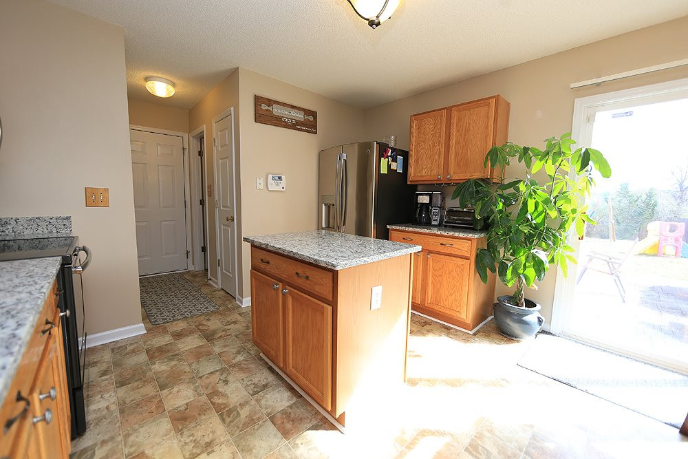 3712 Pinkham Way Raleigh, NC 27616 - Photo 6 of 18 Kitchen