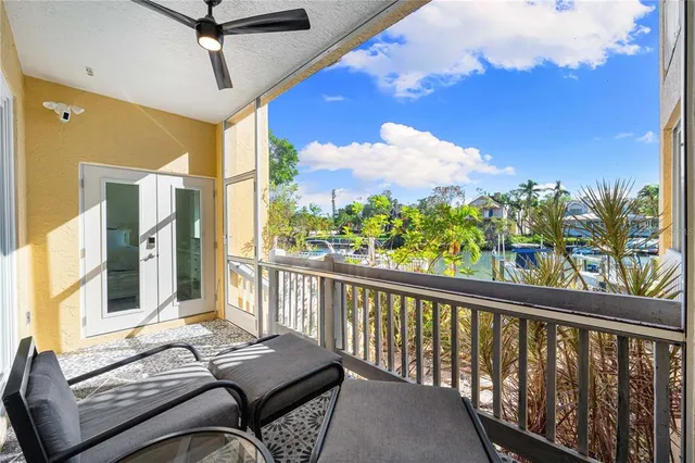 $994,000 | 862 Hudson Avenue, Unit 862, Sarasota, FL 34236