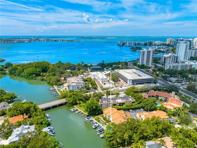 $994,000 | 862 Hudson Avenue, Unit 862, Sarasota, FL 34236