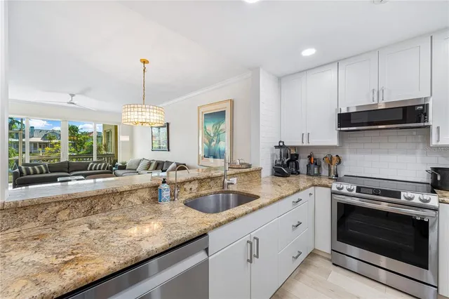 $994,000 | 862 Hudson Avenue, Unit 862, Sarasota, FL 34236