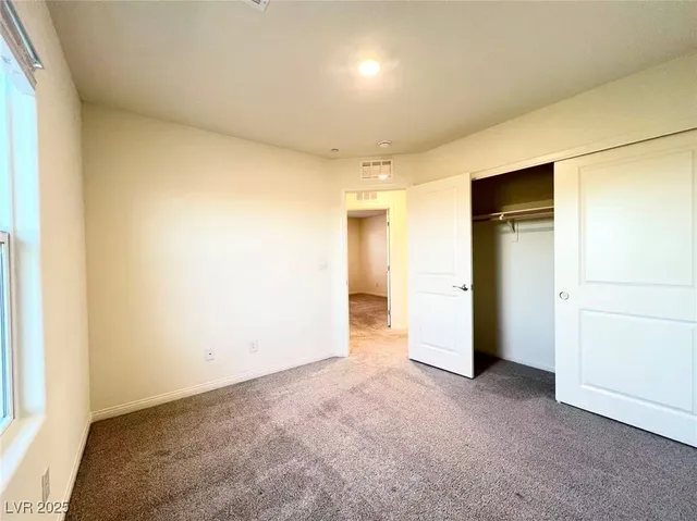 $2,200 | 436 Larksong Avenue, Henderson, NV 89011