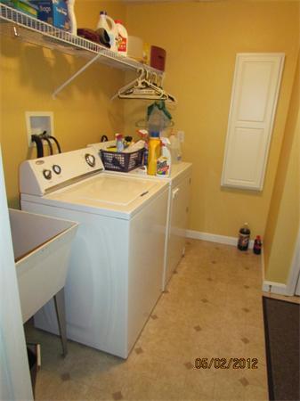 402 New Boston Road Sturbridge, MA 01566 - Photo 10 of 16 a utility room with dryer and washer