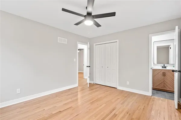 $320,000 | 9501 Grand Avenue, Kansas City, MO 64114