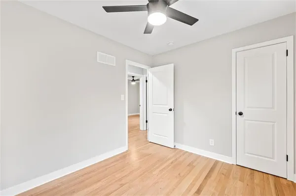 $320,000 | 9501 Grand Avenue, Kansas City, MO 64114